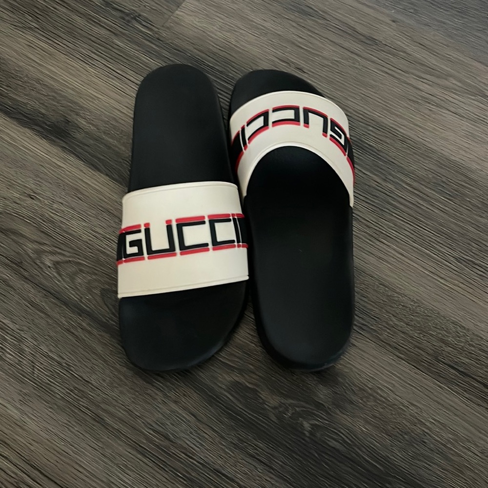 Gucci slides